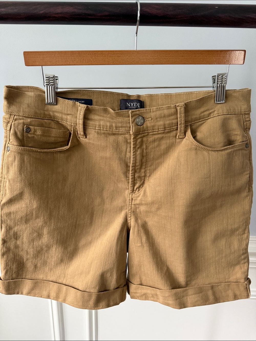 NYDJ Los Angeles Avery Short LiftXTuck Technology Khaki Denim Jean Shorts Sz 10